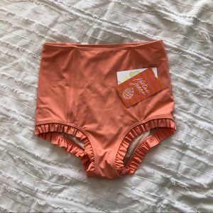 NWT Kortni Jeane ruffle bottoms SZ SMALL